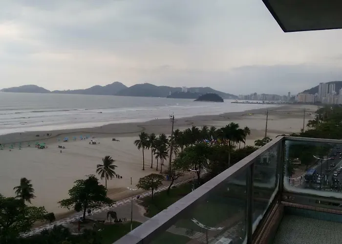 Frente praia Gonzaga em Santos